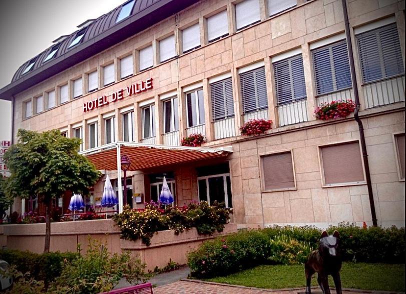 Hotel De Ville Du Sentier 르센티어 외부 사진
